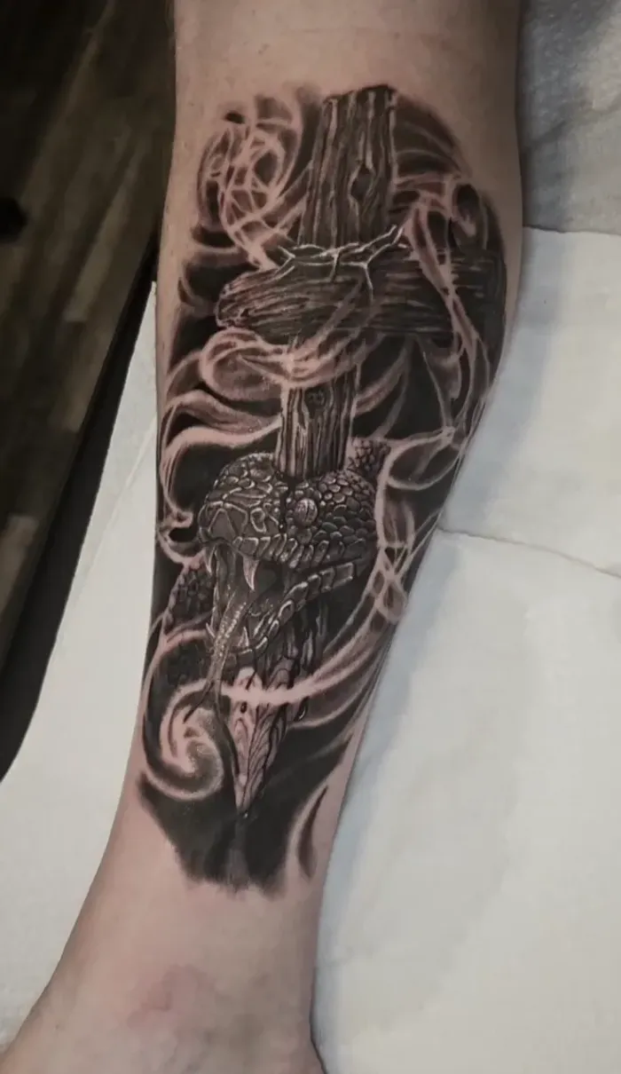 Wolf & Skull — Black & gray tatuaje por Amed Cid
